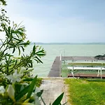 Lakefront 1 By Interhome Διαμέρισμα