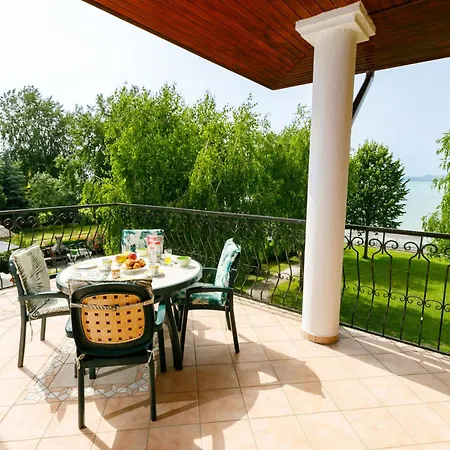 公寓 Lakefront 1 By Interhome