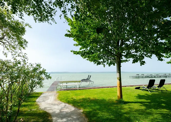 Lakefront 1 By Interhome